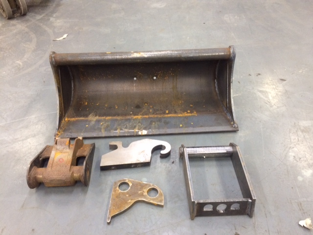 Godet de terrassement SANS OREILLES